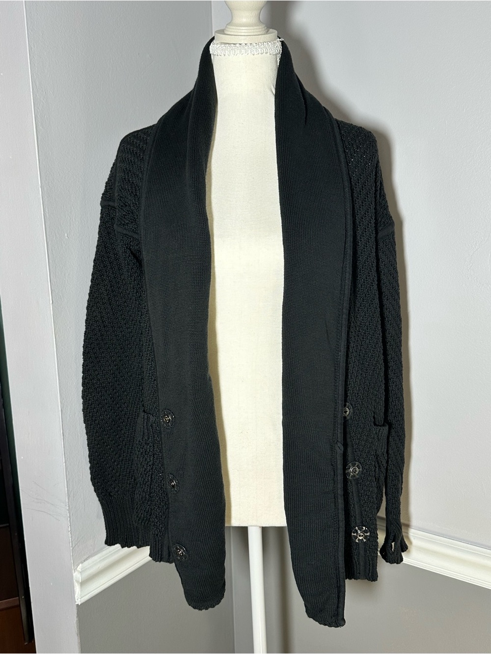 lululemon athletica Black Post Practice sweater Size 6